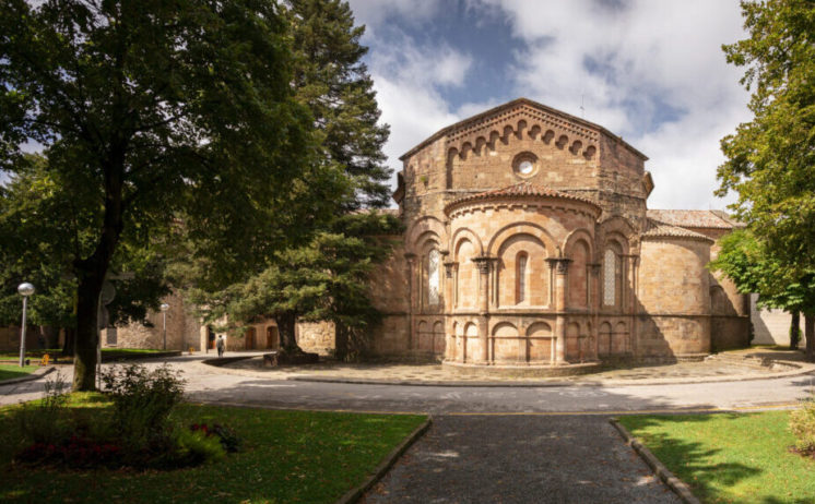 Els monestirs del Ripollès vista principal
