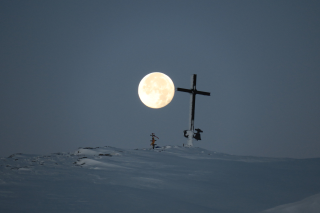 Sortida amb raquetes de neu en lluna plena a càrrec d'Oxineu